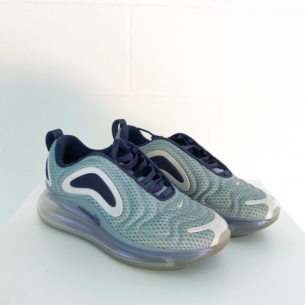 Nike Air Max 720 Sneakers Size 6